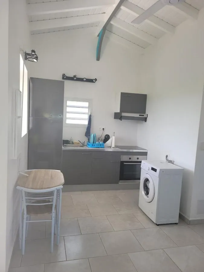 Campsite Do-Lambis Et Do-Corrosol Hotel Baie-Mahault