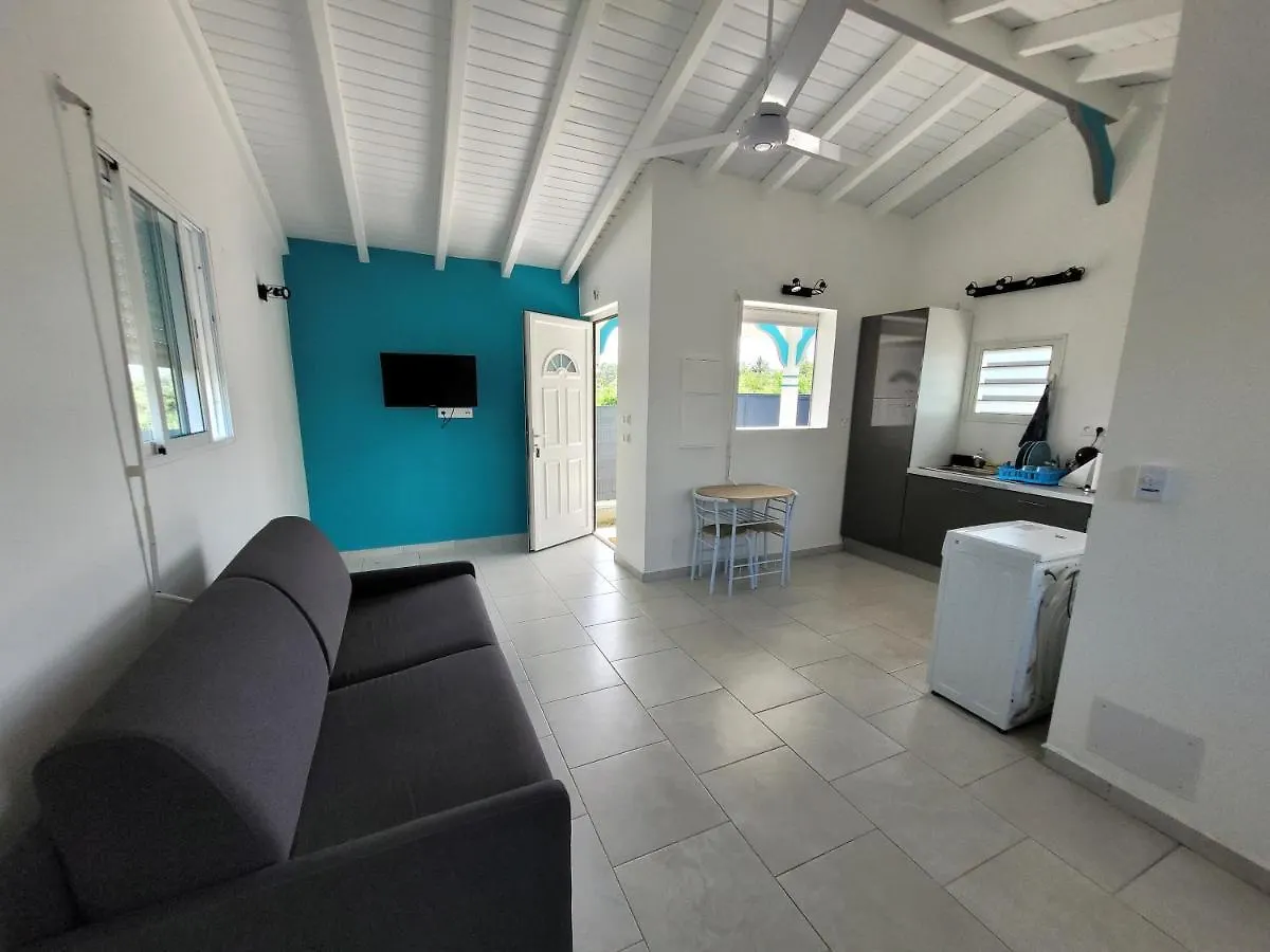Do-Lambis Et Do-Corrosol Hotel Baie-Mahault 0*,
